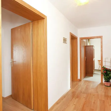 Apartment With Balcony In Hart Im Zillertaler Apartment *