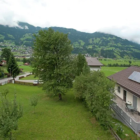 With Balcony In Hart Im Zillertaler 아파트 *
