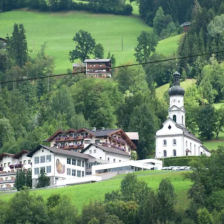 Апартаменты Apartment With Balcony In Hart Im Zillertaler Фюген