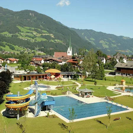 With Balcony In Hart Im Zillertaler Lejlighed